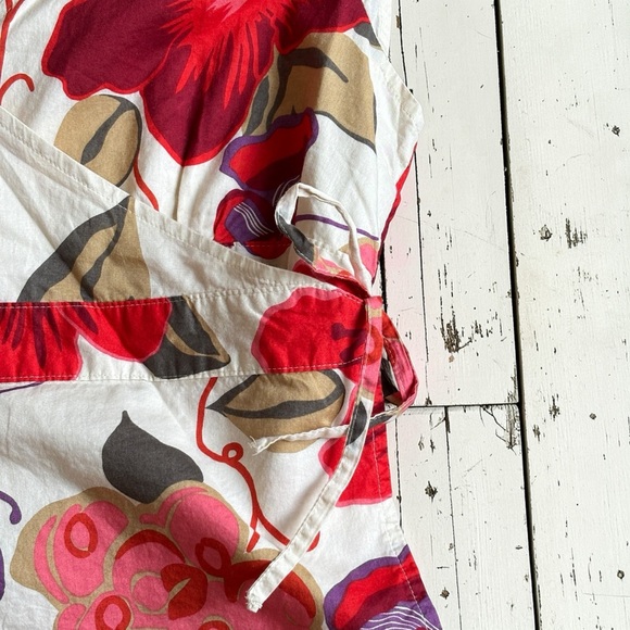 GAP Floral Wrap Top Size M Red Cream Cotton Cap Sleeve Blouse - Picture 10 of 13